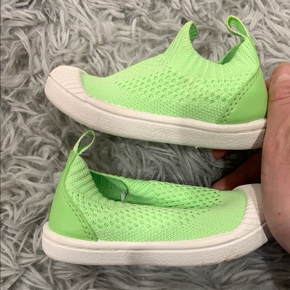 3/$15 Cat & Jack Green and White Slip-On Sneakers with Knit Fabric - Picture 3 of 5